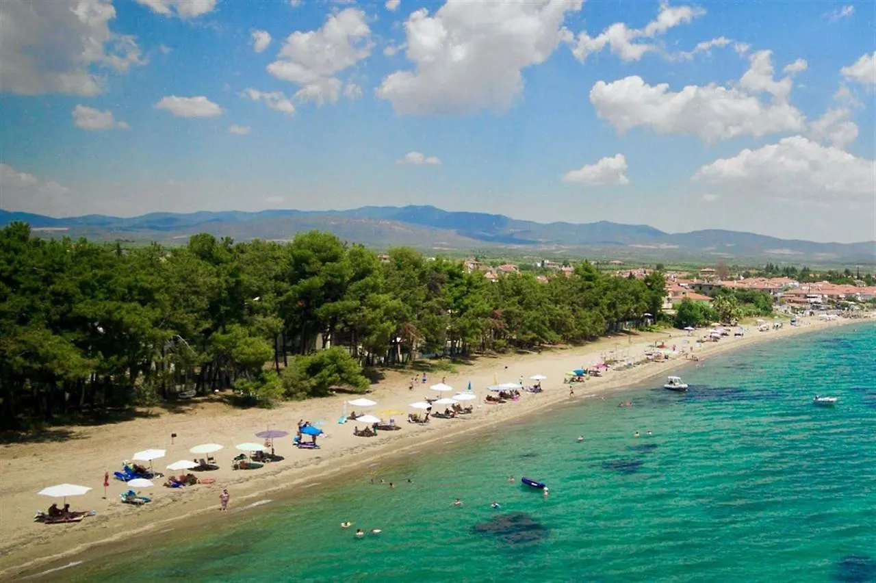Pine Beach Holiday Home 2 Bedrooms 50 Meters To The Beach Kalyves Polygyrou