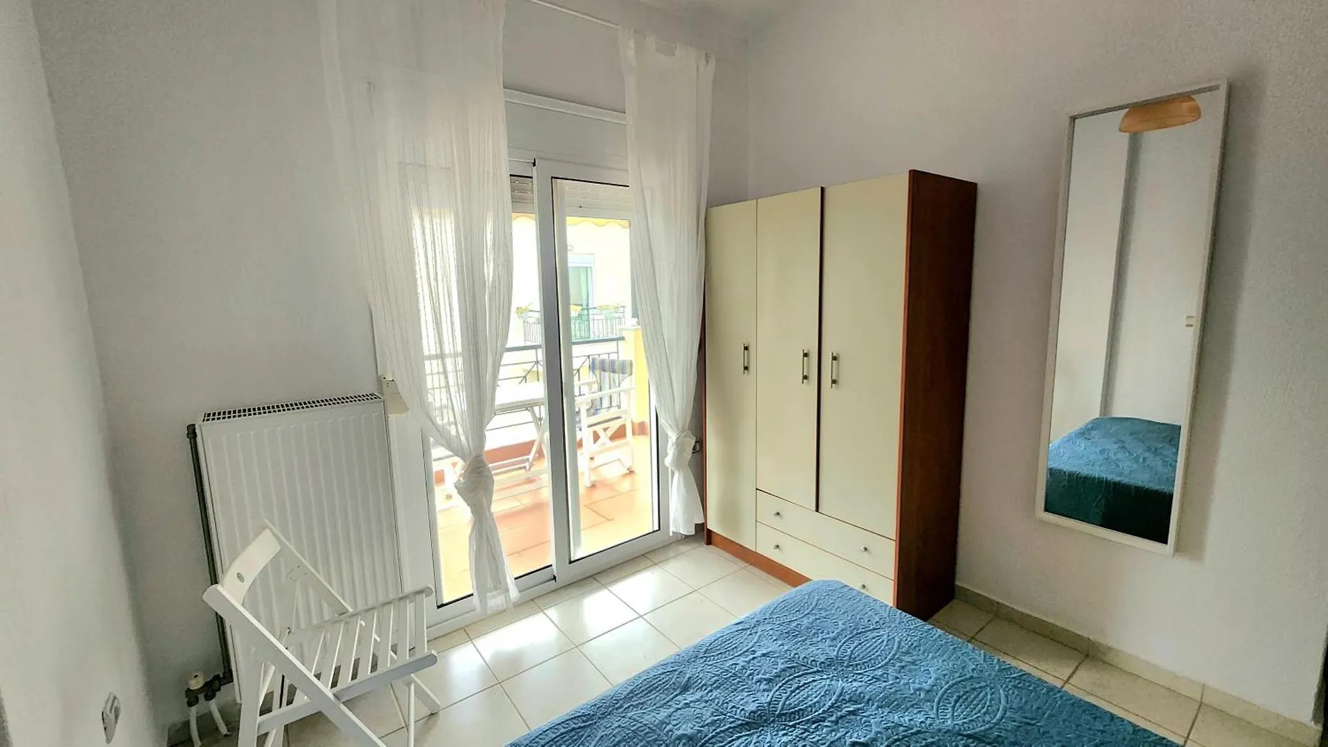 Pine Beach Holiday Home 2 Bedrooms 50 Meters To The Beach Kalyves Polygyrou